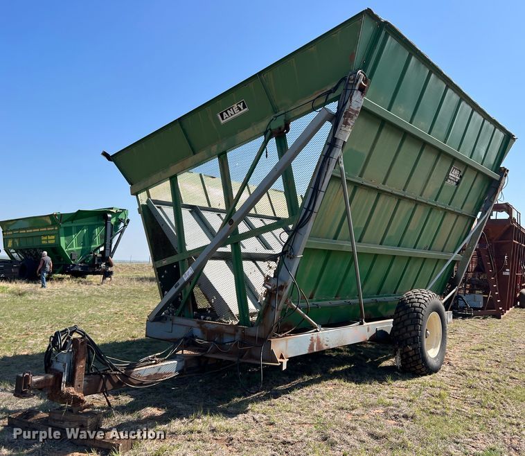 image for item DS2871 Laney  cotton buggy