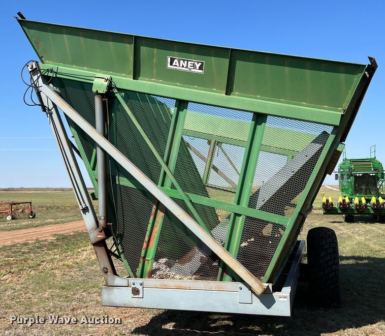 image for item DS2871 Laney  cotton buggy
