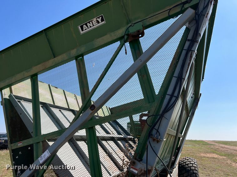 image for item DS2871 Laney  cotton buggy