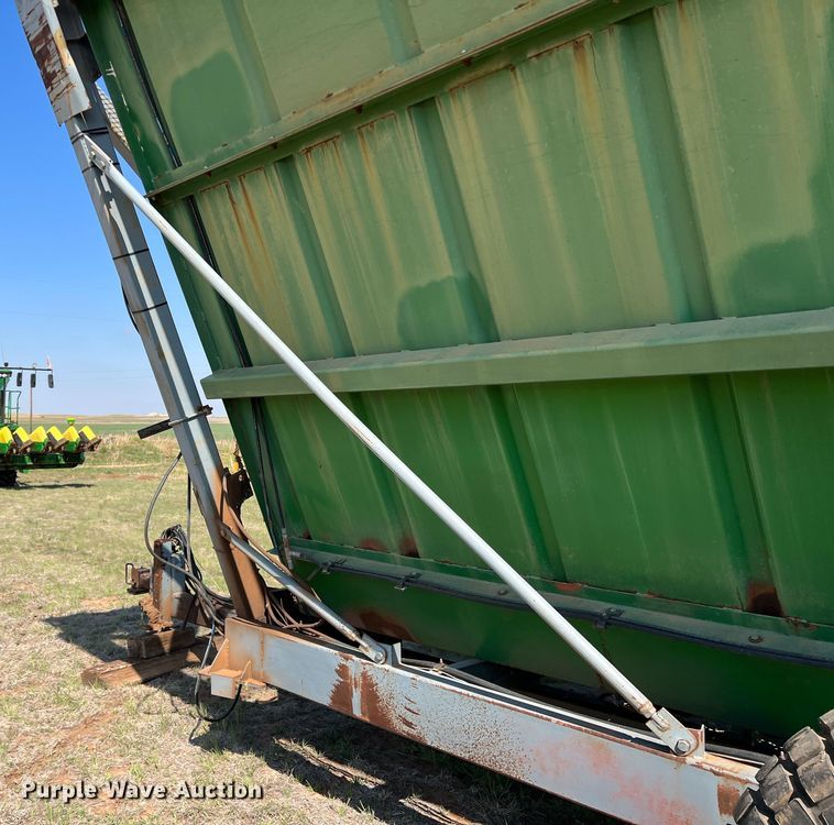 image for item DS2871 Laney  cotton buggy