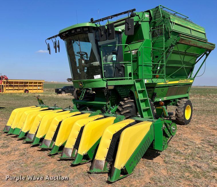 image for item DS2873 John Deere 7460  cotton stripper