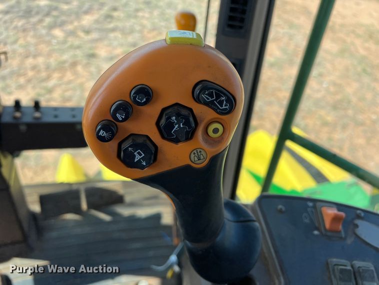 image for item DS2873 John Deere 7460  cotton stripper