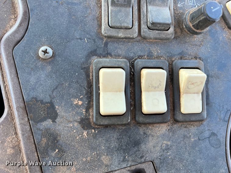 image for item DS2873 John Deere 7460  cotton stripper