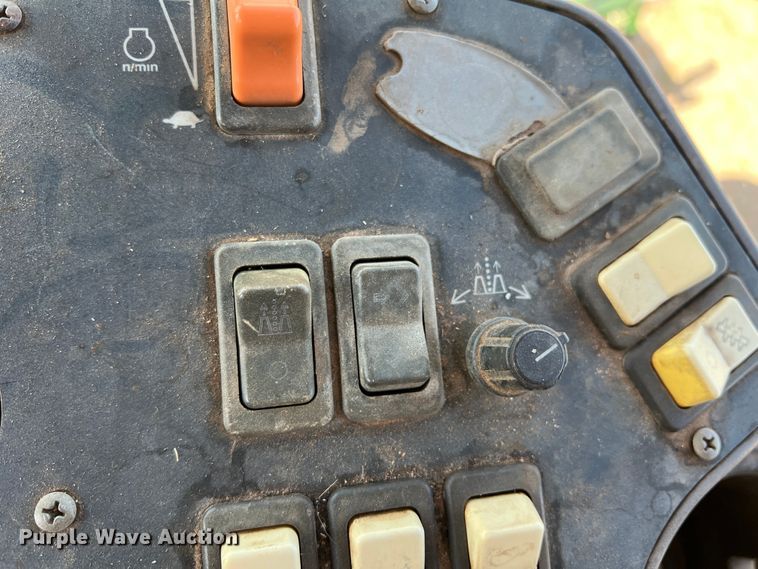 image for item DS2873 John Deere 7460  cotton stripper