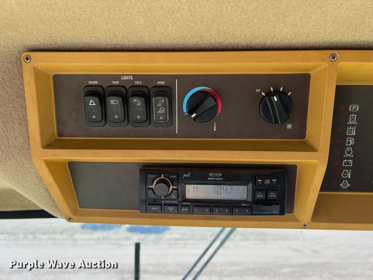 image for item DS2873 John Deere 7460  cotton stripper