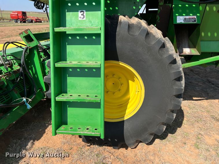 image for item DS2873 John Deere 7460  cotton stripper