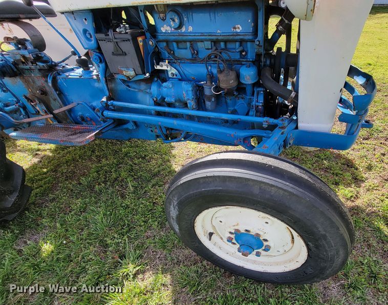 image for item HP9704 Ford 600  tractor