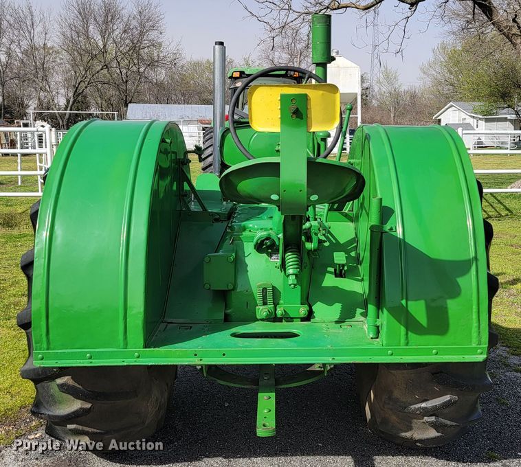 image for item HP9706 1938 John Deere D  tractor