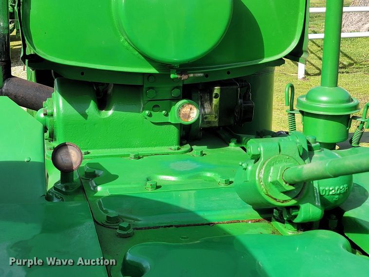 image for item HP9706 1938 John Deere D  tractor