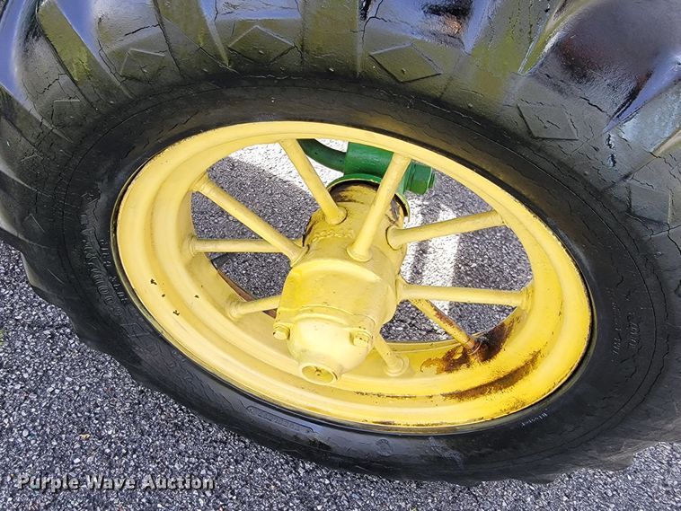 image for item HP9706 1938 John Deere D  tractor