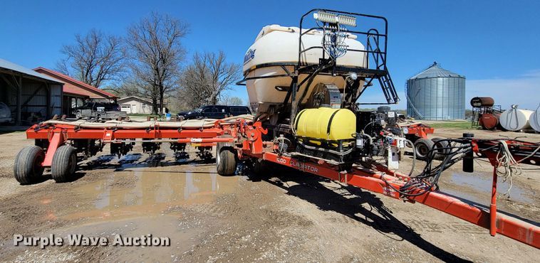 image for item HP9712 Kuhn Krause Gladiator 1200  strip-till