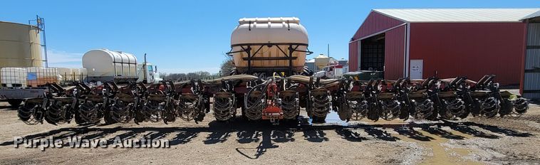 image for item HP9712 Kuhn Krause Gladiator 1200  strip-till