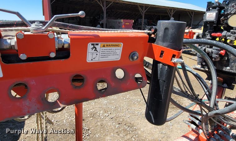 image for item HP9712 Kuhn Krause Gladiator 1200  strip-till