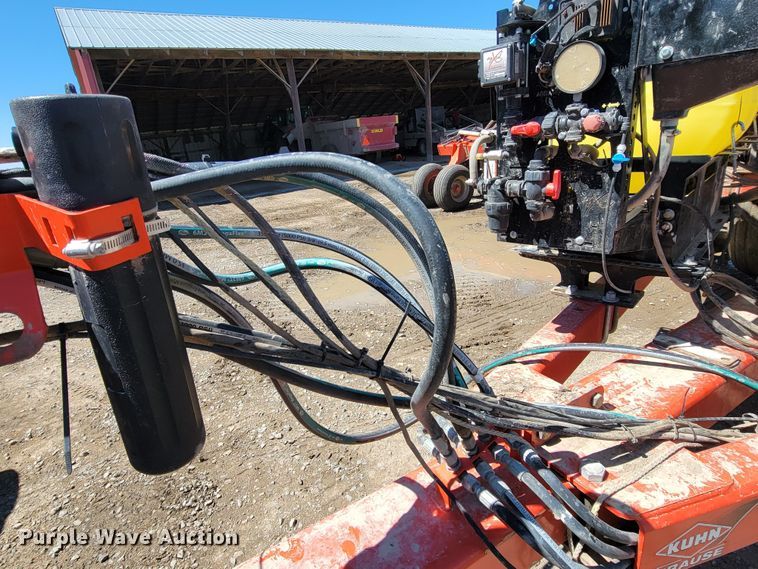 image for item HP9712 Kuhn Krause Gladiator 1200  strip-till