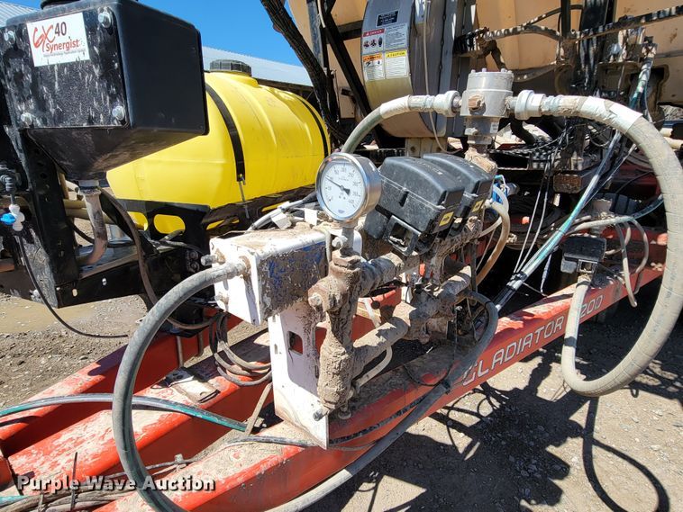 image for item HP9712 Kuhn Krause Gladiator 1200  strip-till