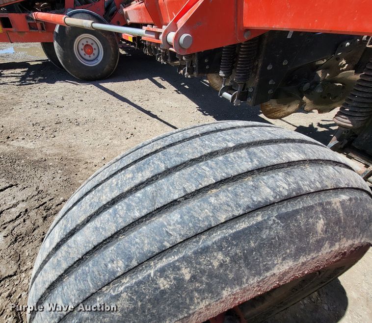 image for item HP9712 Kuhn Krause Gladiator 1200  strip-till