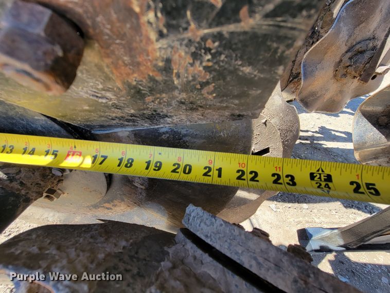 image for item HP9712 Kuhn Krause Gladiator 1200  strip-till