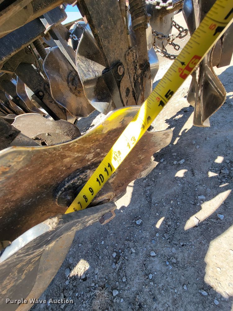 image for item HP9712 Kuhn Krause Gladiator 1200  strip-till