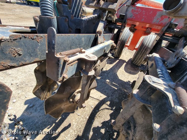 image for item HP9712 Kuhn Krause Gladiator 1200  strip-till