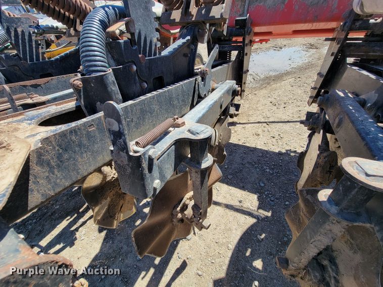 image for item HP9712 Kuhn Krause Gladiator 1200  strip-till