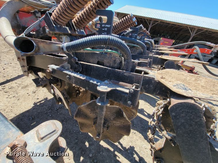 image for item HP9712 Kuhn Krause Gladiator 1200  strip-till