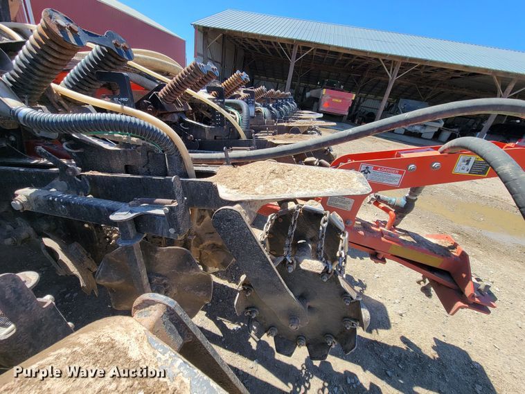 image for item HP9712 Kuhn Krause Gladiator 1200  strip-till