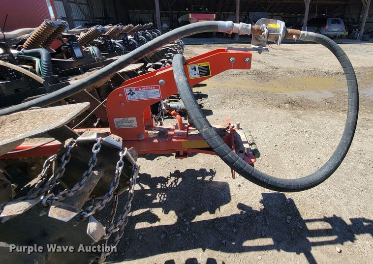 image for item HP9712 Kuhn Krause Gladiator 1200  strip-till