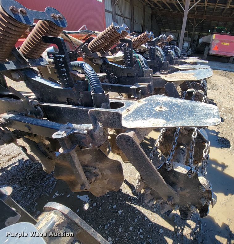 image for item HP9712 Kuhn Krause Gladiator 1200  strip-till