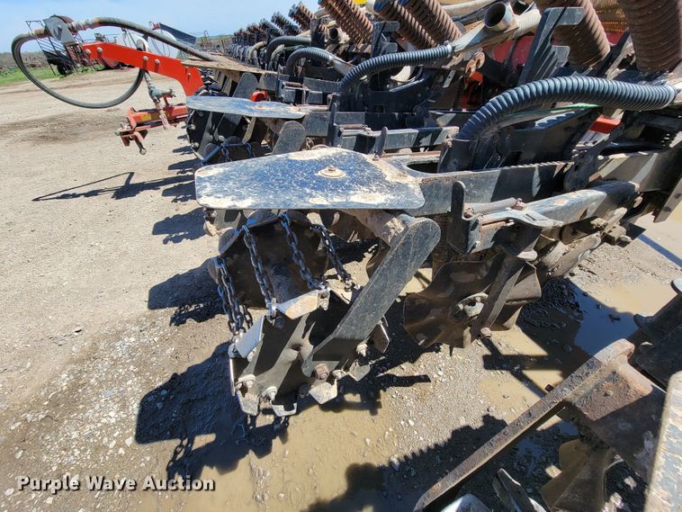 image for item HP9712 Kuhn Krause Gladiator 1200  strip-till