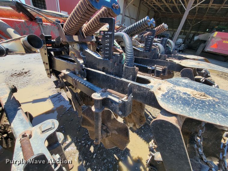 image for item HP9712 Kuhn Krause Gladiator 1200  strip-till