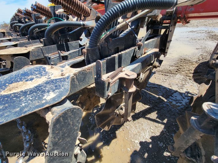 image for item HP9712 Kuhn Krause Gladiator 1200  strip-till