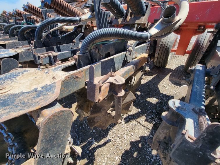 image for item HP9712 Kuhn Krause Gladiator 1200  strip-till