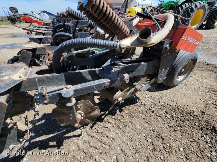 image for item HP9712 Kuhn Krause Gladiator 1200  strip-till