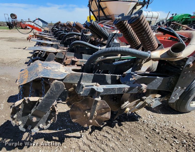 image for item HP9712 Kuhn Krause Gladiator 1200  strip-till