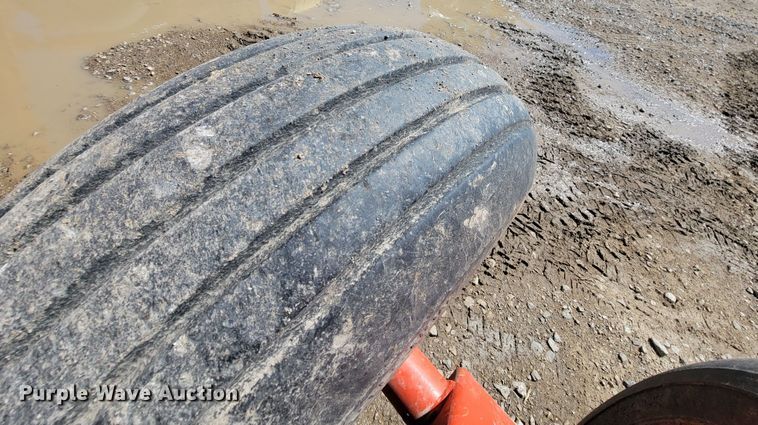 image for item HP9712 Kuhn Krause Gladiator 1200  strip-till