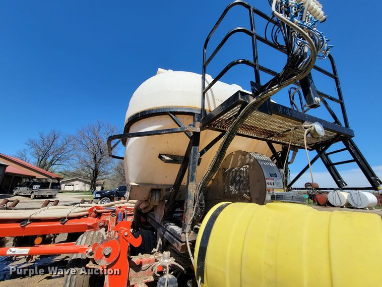 image for item HP9712 Kuhn Krause Gladiator 1200  strip-till