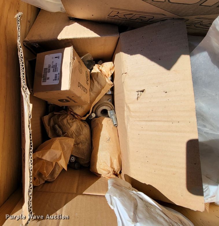 image for item HP9712 Kuhn Krause Gladiator 1200  strip-till