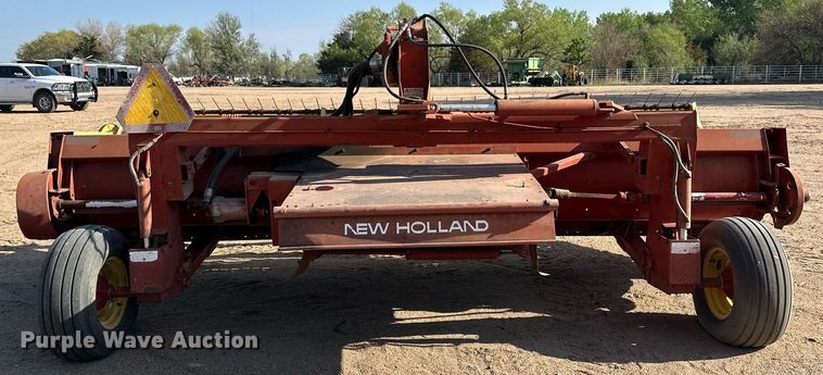 image for item JJ9952 New Holland 114  swather / windrower