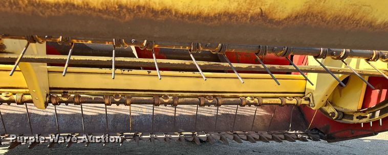 image for item JJ9952 New Holland 114  swather / windrower