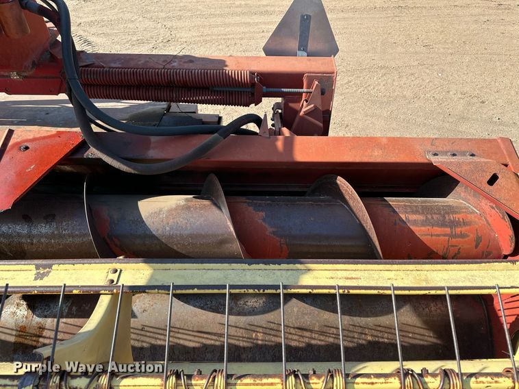 image for item JJ9952 New Holland 114  swather / windrower