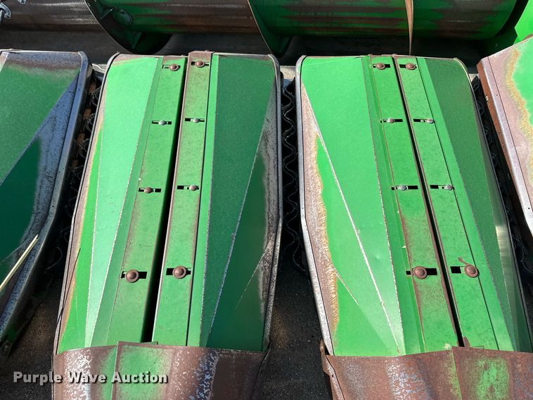 image for item JJ9957 John Deere 653A  all-crop head