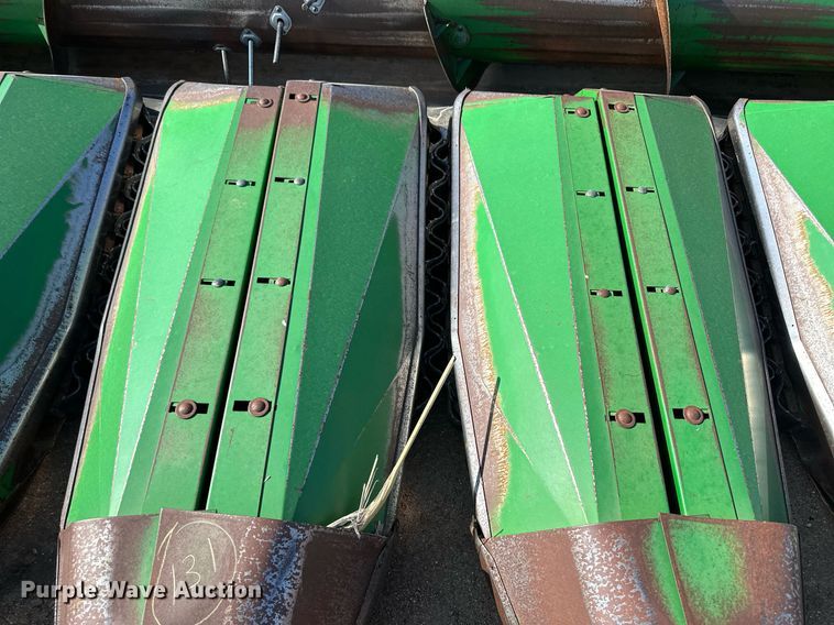 image for item JJ9957 John Deere 653A  all-crop head