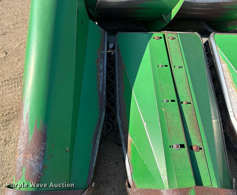 image for item JJ9957 John Deere 653A  all-crop head