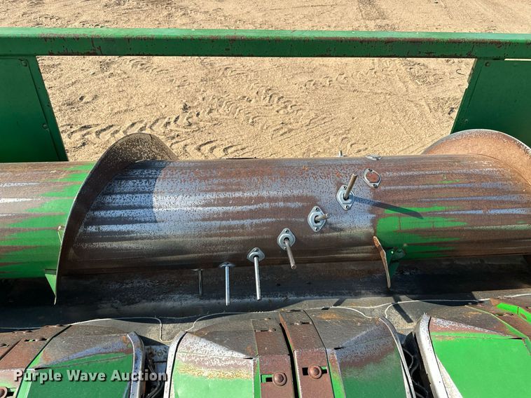image for item JJ9957 John Deere 653A  all-crop head