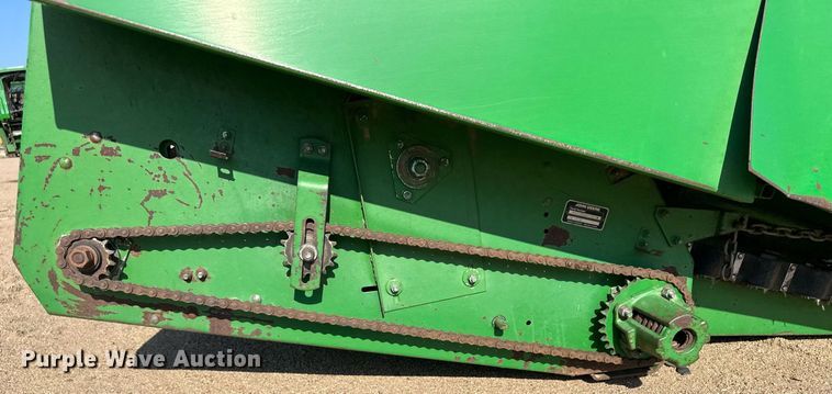 image for item JJ9957 John Deere 653A  all-crop head