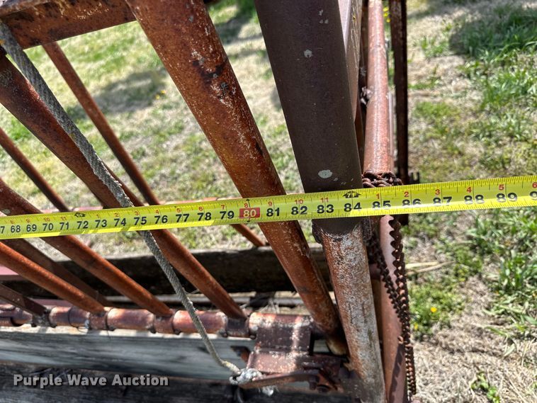 image for item KL9253 (2) Lesco livestock chutes