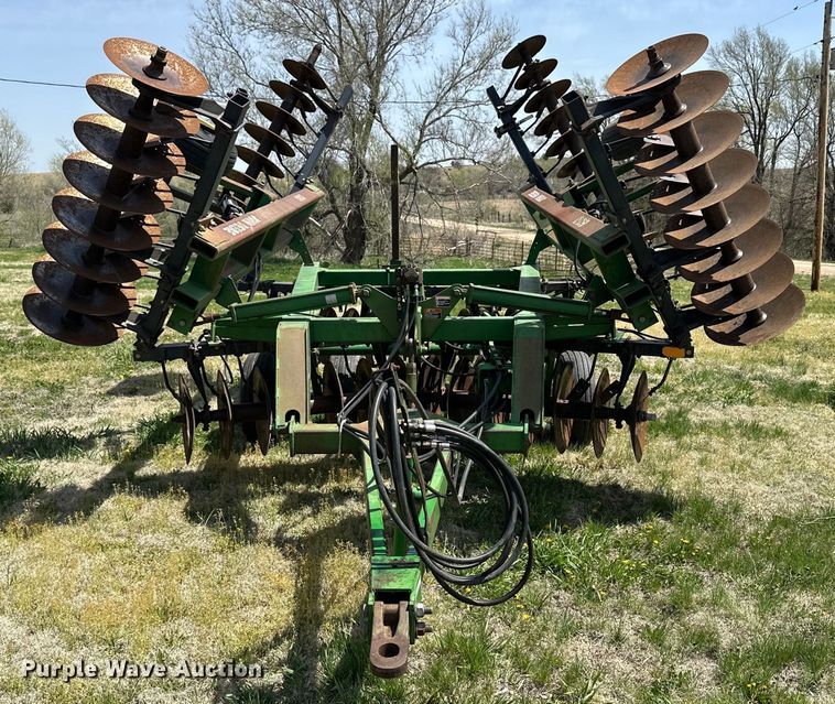 image for item KL9254 John Deere 630  tandem disk