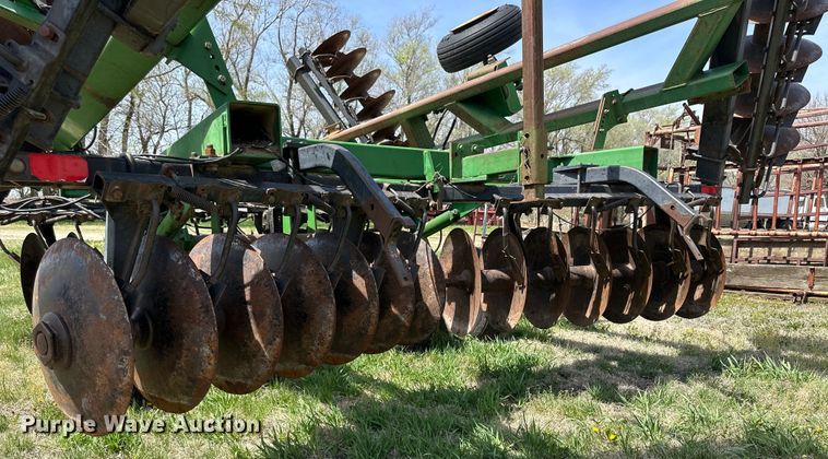 image for item KL9254 John Deere 630  tandem disk