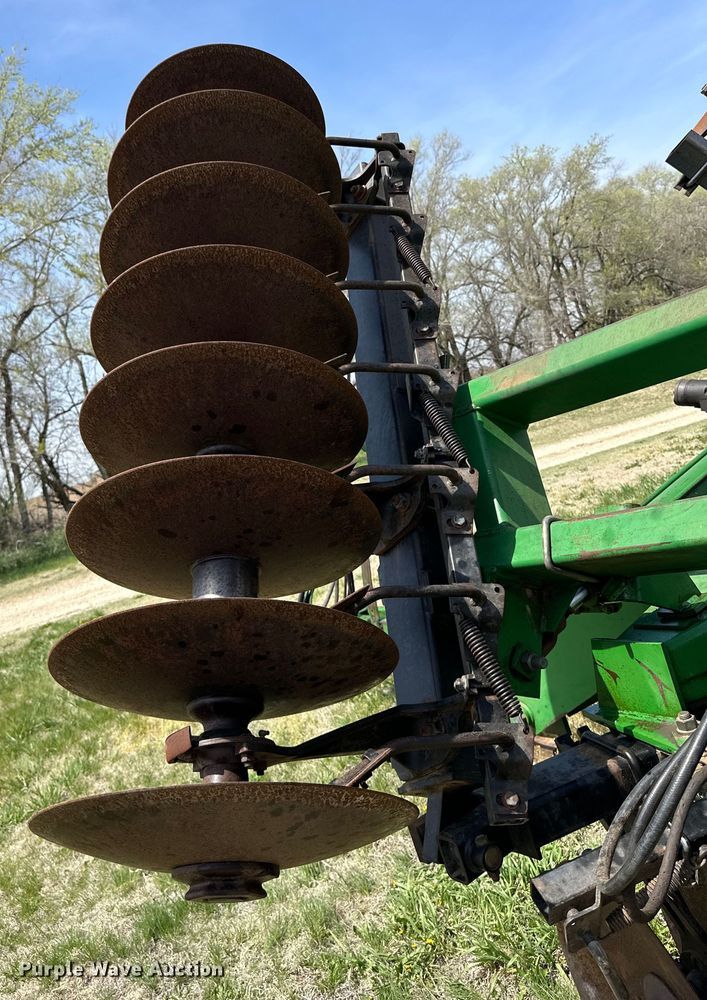 image for item KL9254 John Deere 630  tandem disk