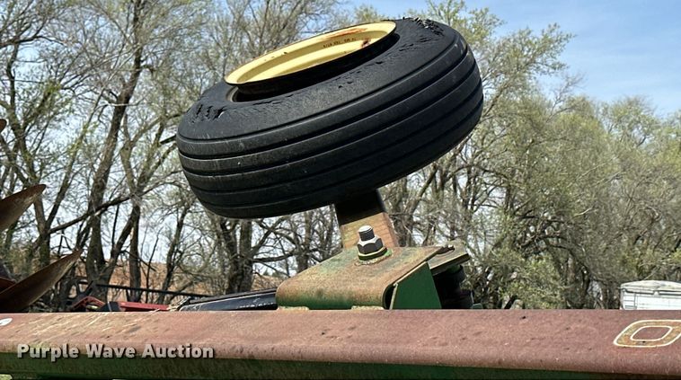 image for item KL9254 John Deere 630  tandem disk